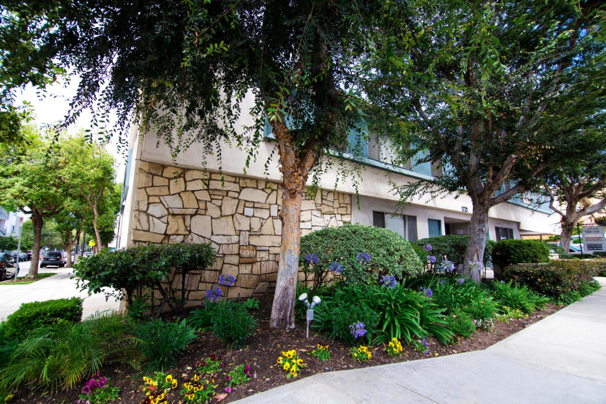 Photos and Video of Beloit Avenue Apartments in Los Angeles, CA